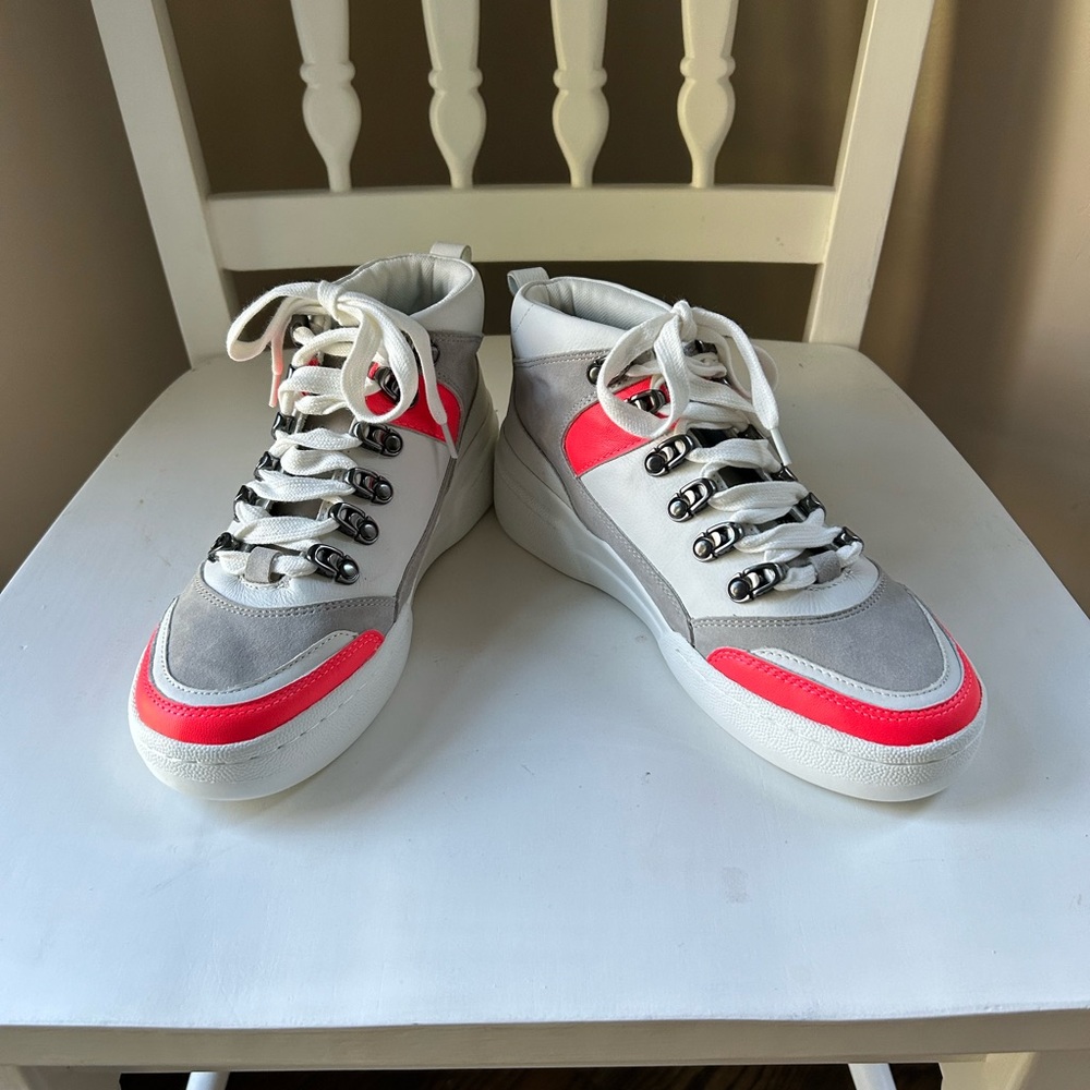 Vince Camuto samphy high top sneakers size 6 1/2